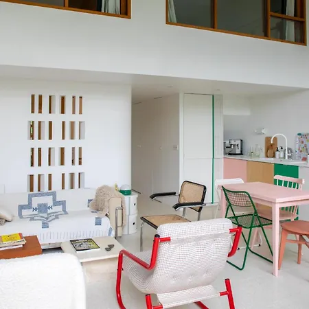 Stylish 2bd With Balcony Belleville 巴黎
